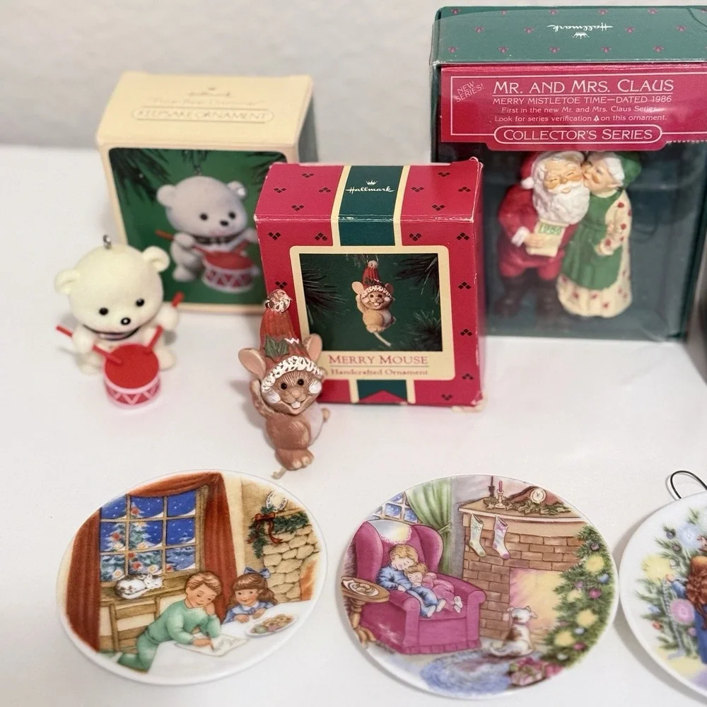 Vtg Hallmark Ornaments Lot Drummer Mouse Merry Bear Cookies Waiting Light Santa